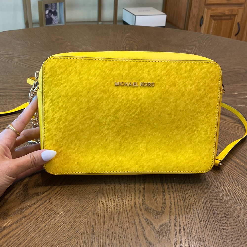 Michael Kors Crossbody Bag